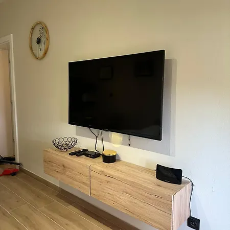 Sea Apartment *